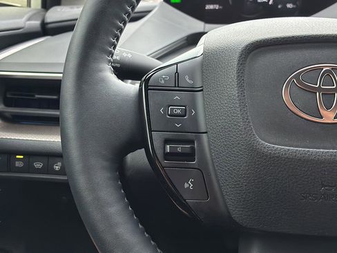 Used 2024 Toyota Prius Limited w/ Limited Premium Package image 10