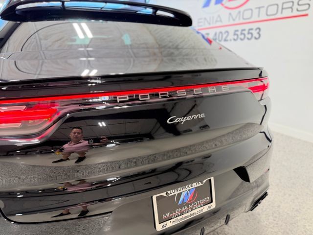 Used 2023 Porsche Cayenne Platinum Edition AWD/4WD image 52