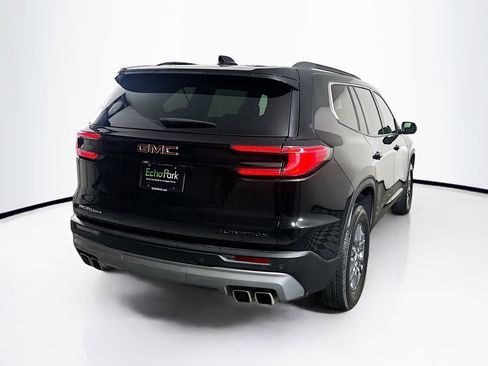 Used 2025 GMC Acadia Elevation image 9