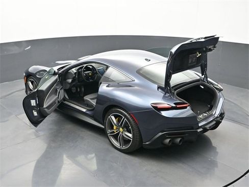 Used 2023 Ferrari Roma image 25