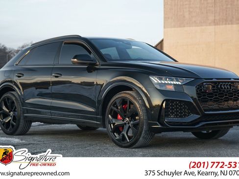 Used 2022 Audi RS Q8 w/ Black Optic Package image 1