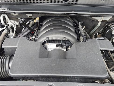 Used 2020 Chevrolet Suburban Premier image 33