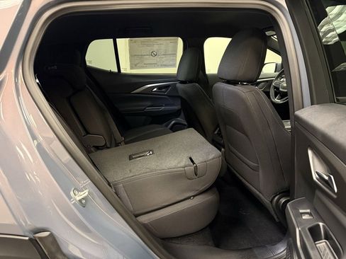 New 2026 Chevrolet Equinox EV LT image 18