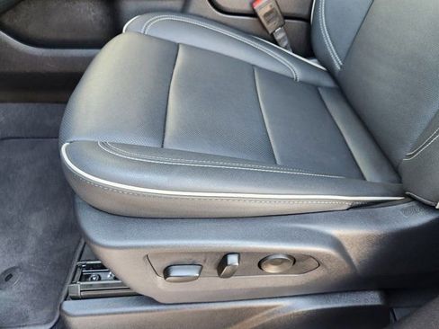 Used 2025 GMC Yukon Elevation image 27