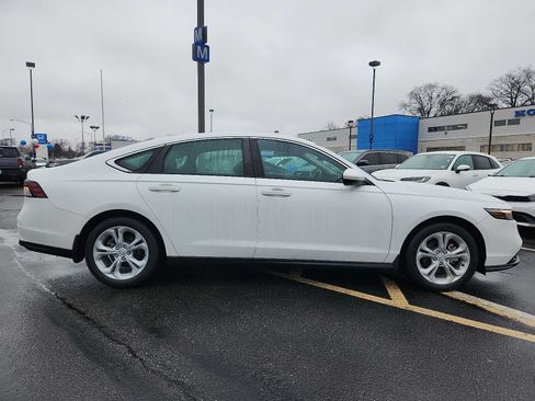 Certified 2023 Honda Accord LX image 7