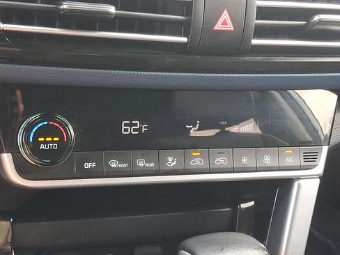 Used 2023 Kia Seltos S w/ Navigation Package AWD/4WD image 16