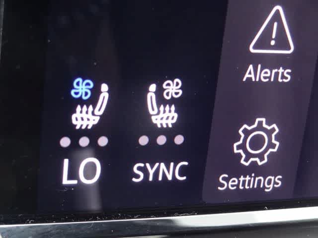 Used 2024 Volkswagen Atlas SE AWD/4WD image 29