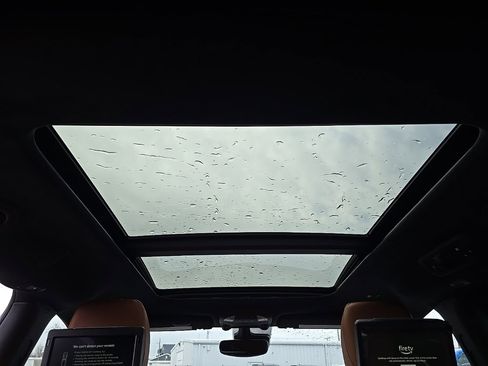 New 2026 Chrysler Pacifica Pinnacle image 3