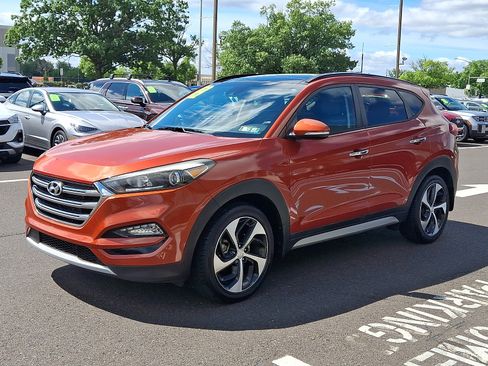 Used 2017 Hyundai Tucson Limited w/ Limited Ultimate Package 03 AWD/4WD image 3