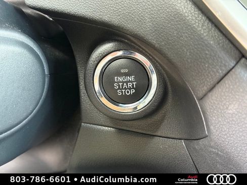 Used 2025 Subaru Ascent Premium AWD/4WD image 31