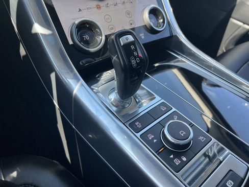 Used 2020 Land Rover Range Rover Sport HSE Dynamic image 30