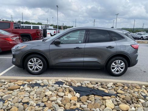 Used 2022 Ford Escape S FWD image 4