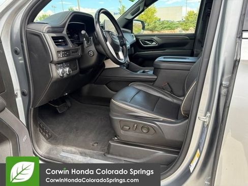 Used 2023 GMC Yukon XL SLT w/ SLT Luxury Package AWD/4WD image 17