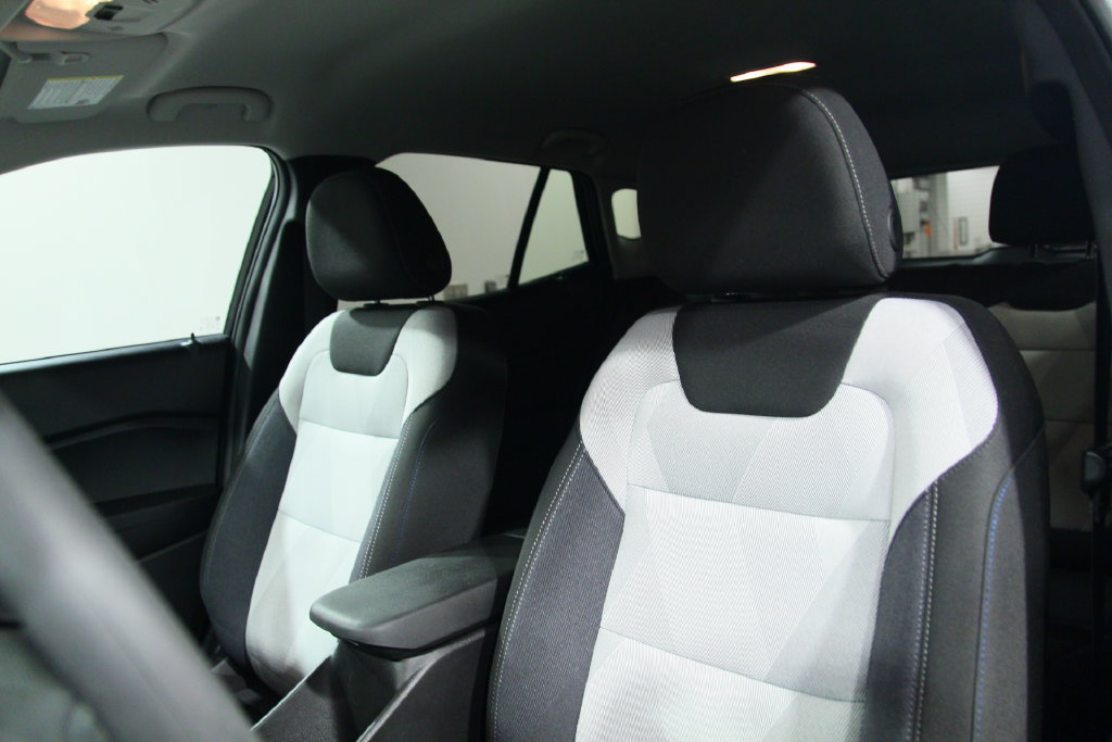 Used 2025 Chevrolet Trax LS w/ LS Convenience Package FWD image 6