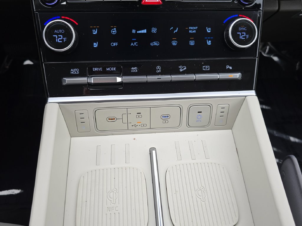 Used 2025 Hyundai Santa Fe Calligraphy AWD/4WD image 18