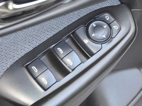 Used 2025 Chevrolet TrailBlazer LT image 16