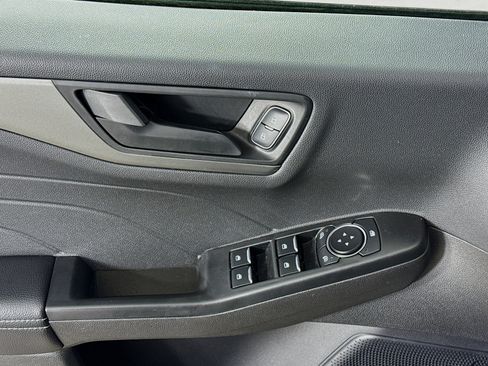Used 2025 Ford Escape Active AWD/4WD image 18