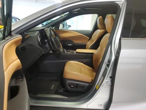 Used 2023 Lexus RX 350 Premium w/ Accessory Package AWD/4WD image 12