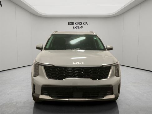 Used 2024 Kia Sorento EX FWD image 8