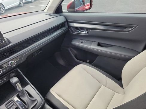 Certified 2024 Honda CR-V EX image 4