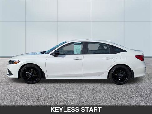 Used 2024 Honda Civic Sport image 2