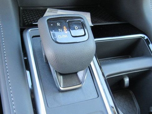 New 2026 Nissan Pathfinder SV image 19