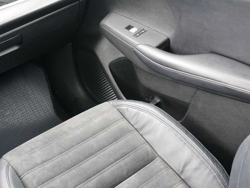 Used 2023 Mitsubishi Outlander SE FWD image 25