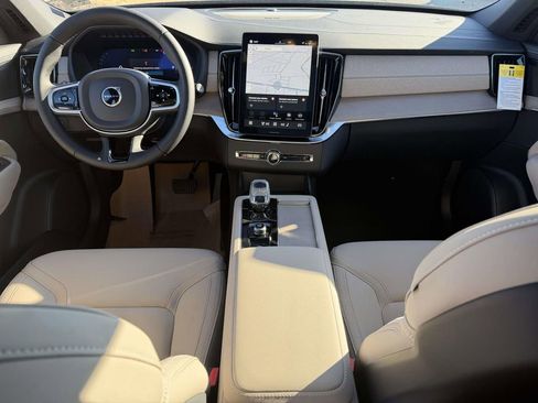 New 2026 Volvo XC90 T8 Plus w/ Protection Package Premier image 2