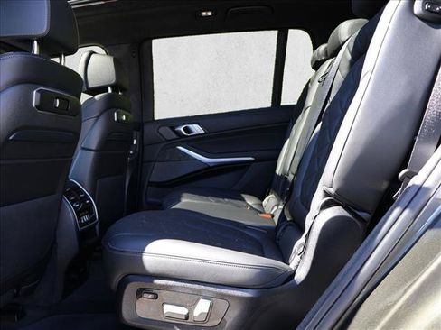 Certified 2026 BMW X7 xDrive40i w/ M Sport Package AWD/4WD image 23