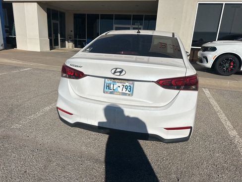 Used 2020 Hyundai Accent SE image 6