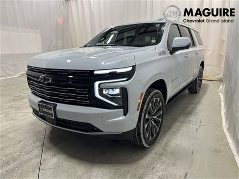 New 2026 Chevrolet Suburban High Country image 1