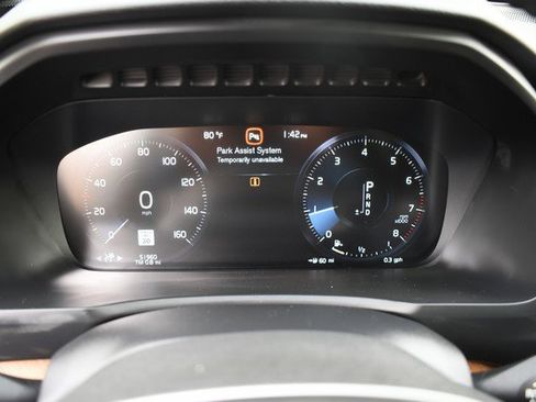 Used 2021 Volvo XC90 T5 Momentum w/ Advanced Package image 33