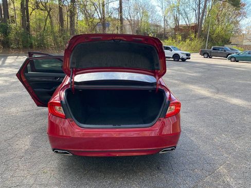 Used 2018 Honda Accord Sport image 36