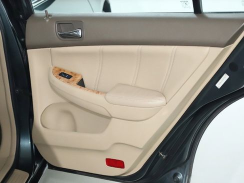 Used 2004 Honda Accord EX image 28