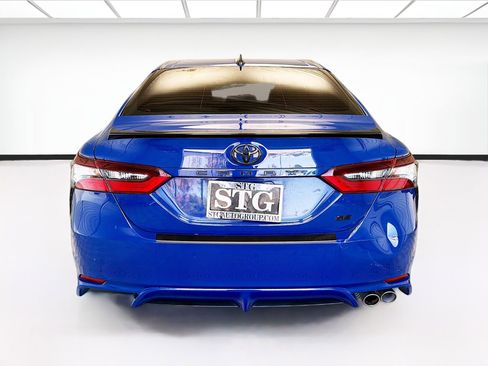 Used 2023 Toyota Camry SE w/ Protection Package (Q2) (TMS) FWD image 5