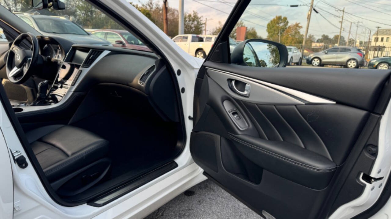 Used 2021 INFINITI Q50 Luxe w/ Cargo Package AWD/4WD image 19
