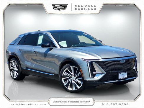 Certified 2025 Cadillac Lyriq Luxury w/ LPO, Floor Liner Package AWD/4WD image 1
