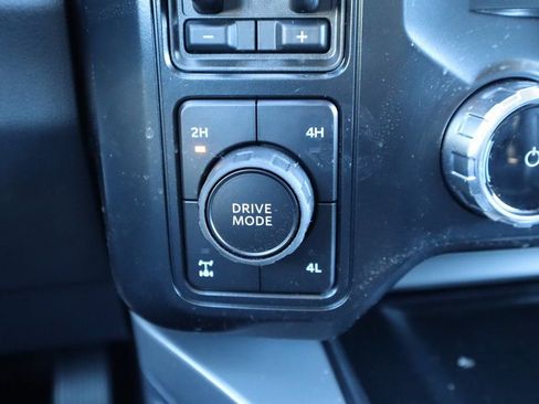 New 2026 Ford F250 Lariat w/ Black Appearance Package image 9