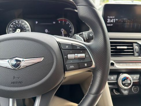 Used 2023 Genesis G70 2.0T AWD/4WD image 20