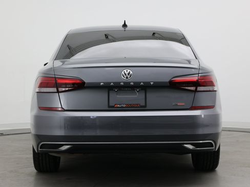 Used 2021 Volkswagen Passat 2.0T S FWD image 6