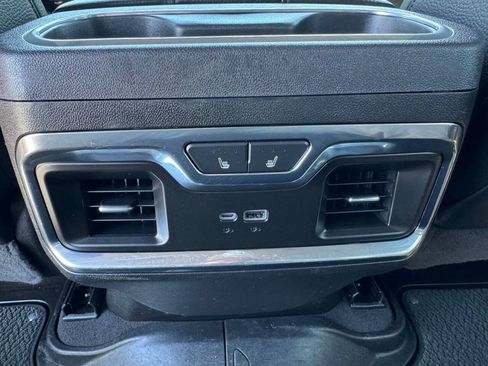 Used 2024 GMC Sierra 3500 Denali w/ Denali Reserve Package AWD/4WD image 31