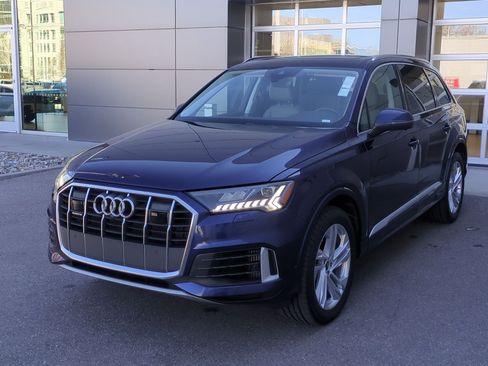 Used 2024 Audi Q7 Premium Plus image 8