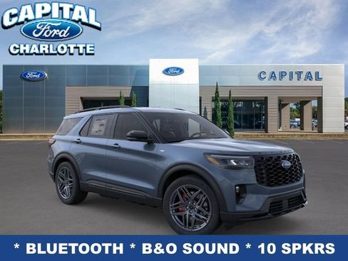 New 2026 Ford Explorer ST-Line w/ ST-Line Street Pack RWD image 8