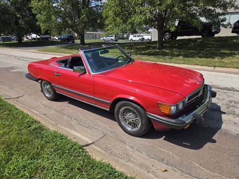 Used 1988 Mercedes-Benz 560 SL image 6