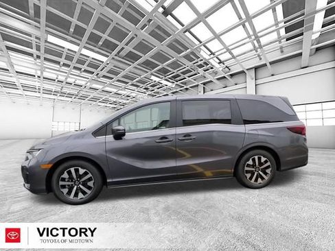 Used 2025 Honda Odyssey EX-L image 7