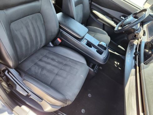 Certified 2024 Nissan Ariya AWD image 11