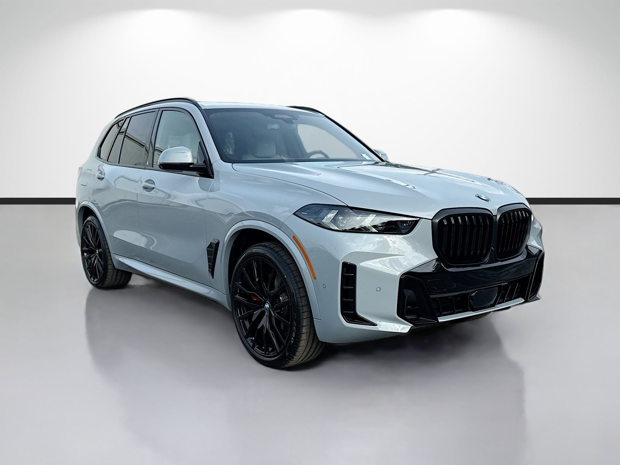 New 2026 BMW X5 sDrive40i w/ M Sport Package RWD image 1