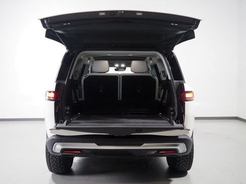 Used 2024 Rivian R1S AWD Adventure image 57