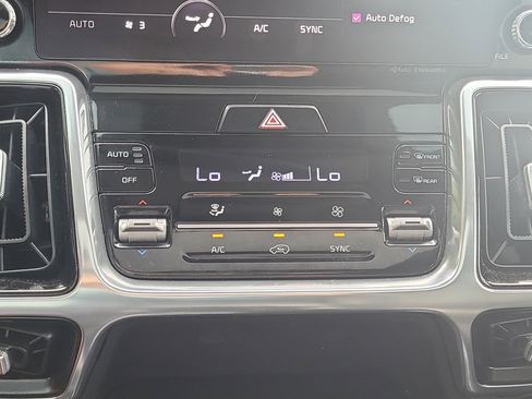 Used 2023 Kia Sorento SX FWD image 30