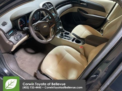 Used 2015 Chevrolet Malibu LT w/ Power Convenience Package image 12